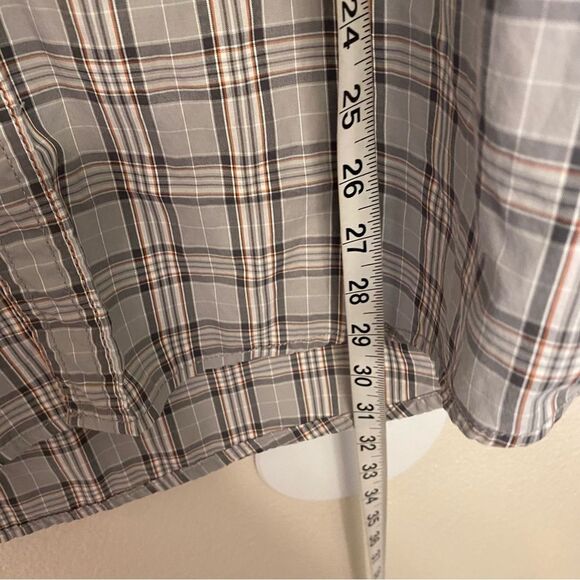 G. H. Bass & Co. Short Sleeve Plaid button up shirt outdoors fishing sportsman-L - Picture 8 of 9